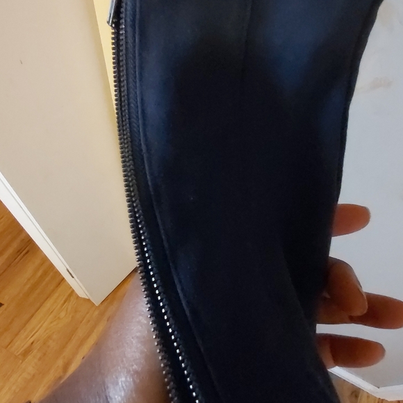 EUC medium-sized Nordstrom navy blue leggings. - Picture 7 of 9